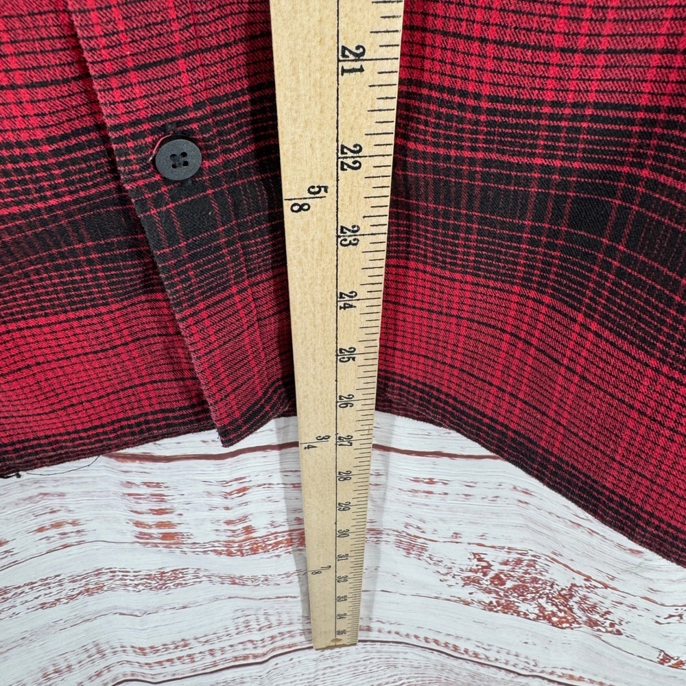 Lululemon Flannel Shirt Mens Size Small Red Black Plaid Long Sleeve Button Down - Picture 8 of 9